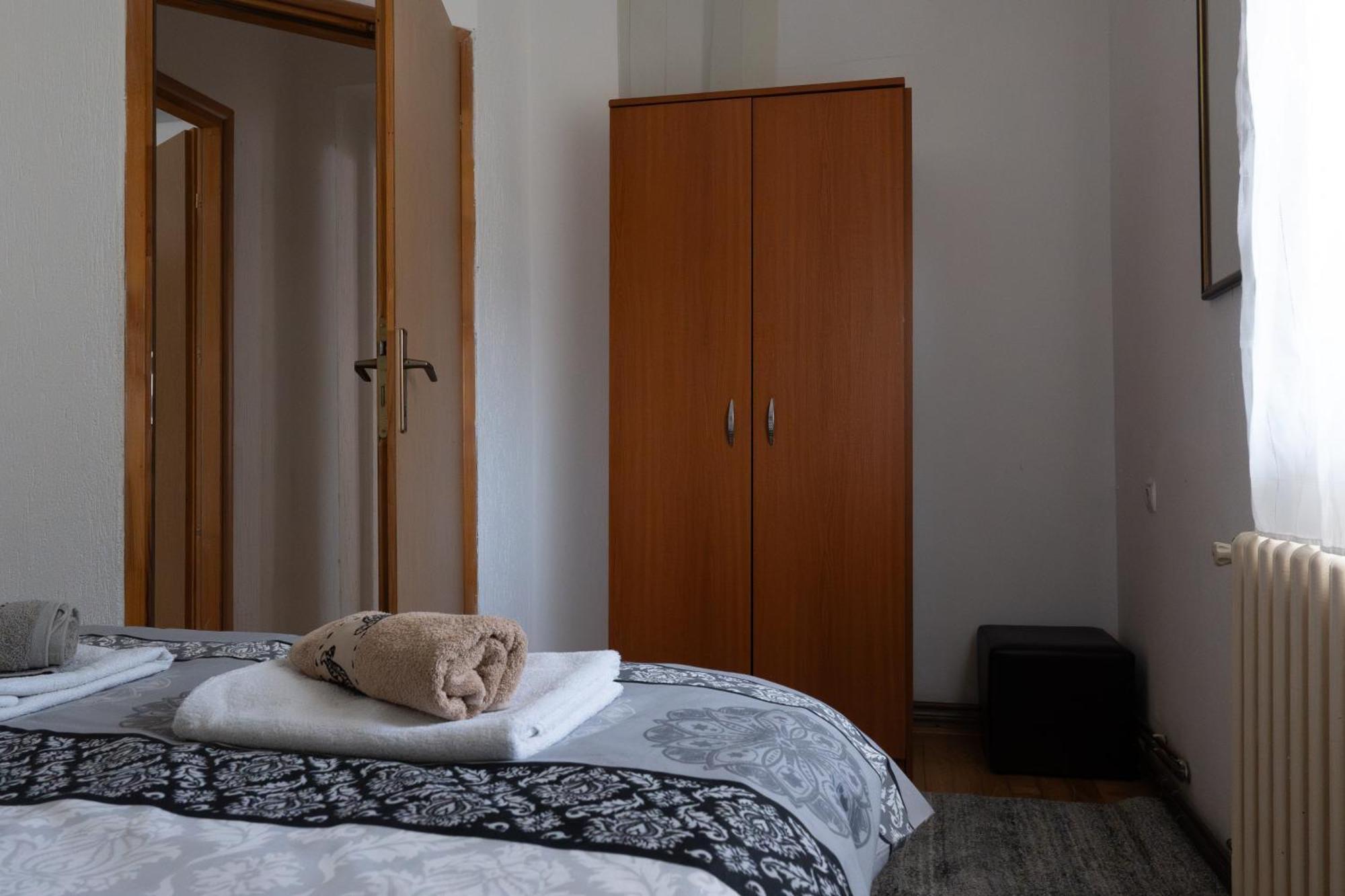 Apartment Stari Grad Apartment-free Parking